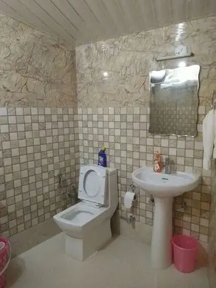 Üç Kişilik Oda