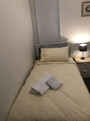 İki Ayrı Yataklı Oda, Ortak Banyo (6)