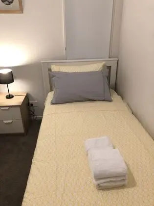 İki Ayrı Yataklı Oda, Ortak Banyo (6)