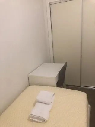 İki Ayrı Yataklı Oda, Ortak Banyo (6)