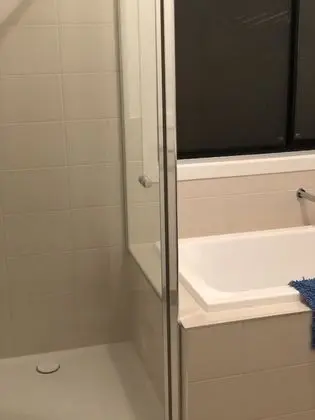 İki Ayrı Yataklı Oda, Ortak Banyo (6)