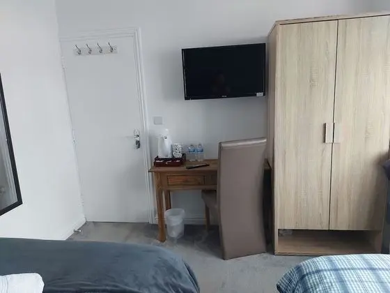 Ortak Ranzalı Oda, 1 Yatak Odası