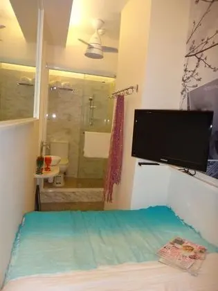 Mini Apple Room