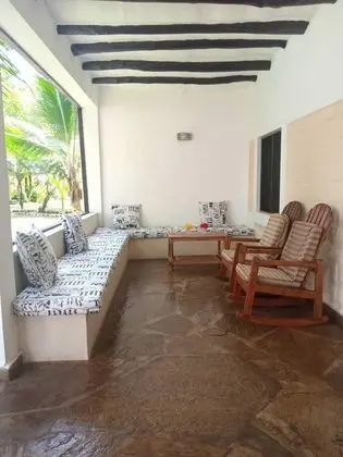 Comfort Apart Daire, Havuz Manzaralı