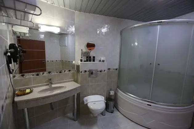 Aile Odası, Şehir veya Dağ Manzaralı