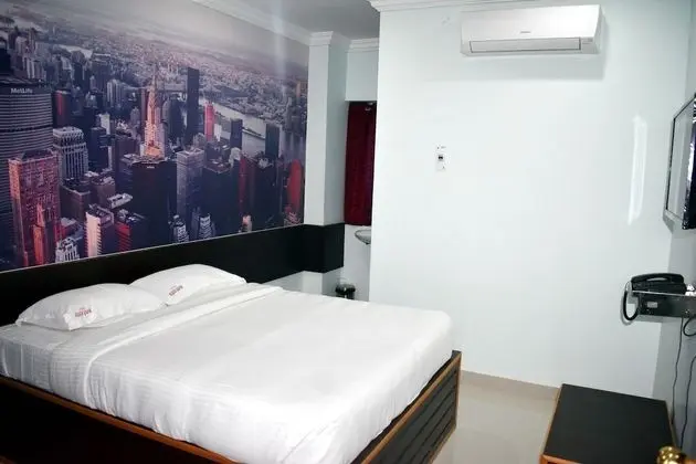 Standard Tek Büyük Yataklı Oda