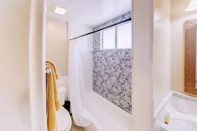 Deluxe Oda, 2 Büyük (Queen) Boy Yatak