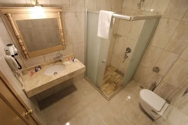 Standard Üç Kişilik Oda