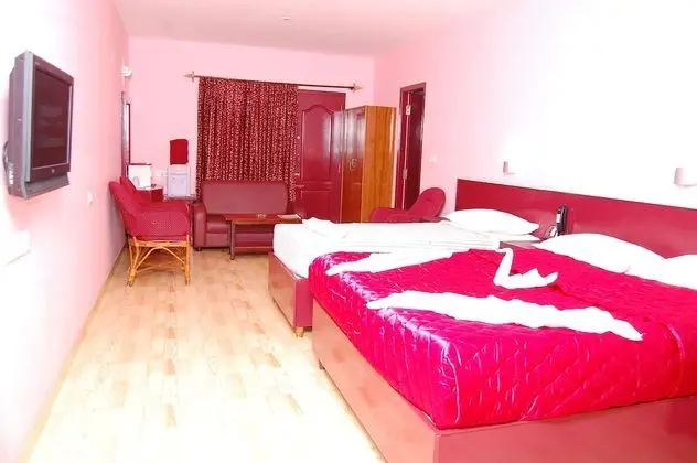 Bir adet Çift Kişilik Yataklı