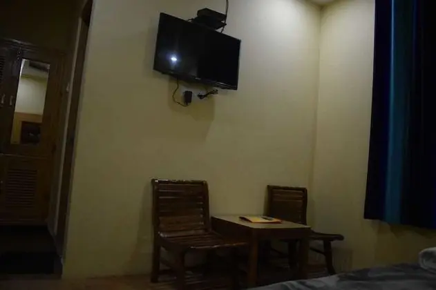 Deluxe Büyük Yataklı Tek Kişilik Oda, 1 Çift Kişilik Yatak, Özel Banyo, Dağ Manzaralı