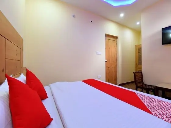 Deluxe Büyük Yataklı Tek Kişilik Oda, 1 Çift Kişilik Yatak, Özel Banyo, Dağ Manzaralı
