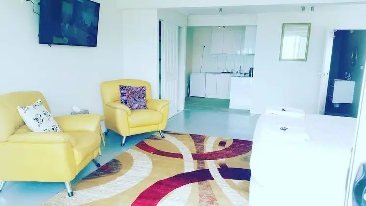 Exclusive Tek Büyük Yataklı Oda