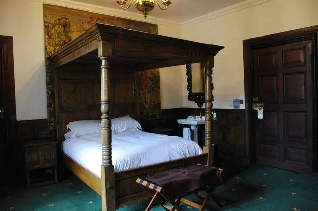 Classic Tek Büyük Yataklı Oda (Four Poster)
