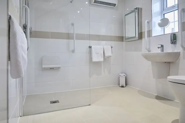 Accessible Double or Twin Room, Multiple Beds