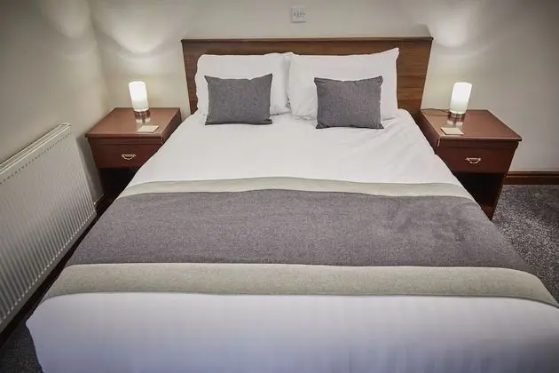 Tek Büyük Yataklı Oda, 1 Çift Kişilik Yatak