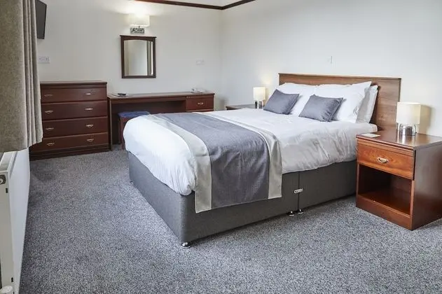 Tek Büyük Yataklı Oda, 1 Çift Kişilik Yatak