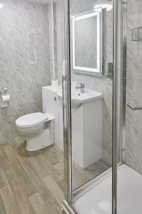 Tek Büyük Yataklı Oda, 1 Çift Kişilik Yatak