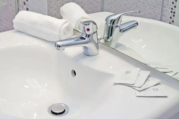 Büyük Yataklı Tek Kişilik Oda