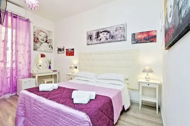 Tek Büyük veya İki Ayrı Yataklı Oda