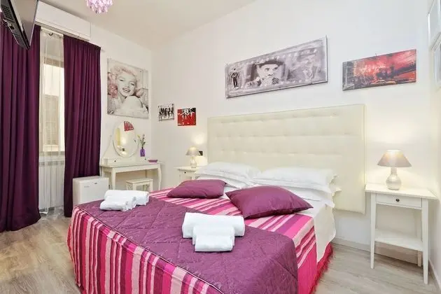 Tek Büyük veya İki Ayrı Yataklı Oda