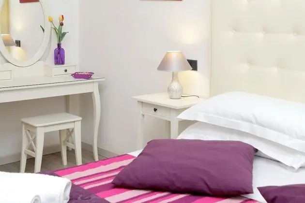 Tek Büyük veya İki Ayrı Yataklı Oda