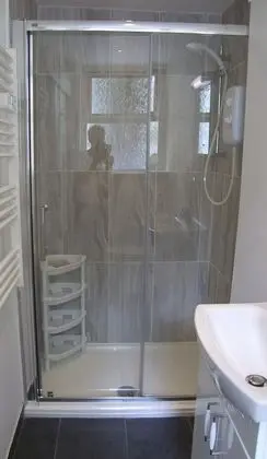 Apart Daire, Özel Banyo (Flat 3)