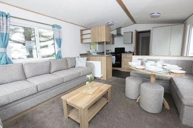 8 Berth Luxury Caravan Pet Free