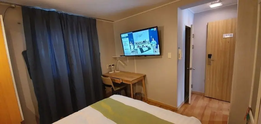 Tek Büyük Yataklı Oda