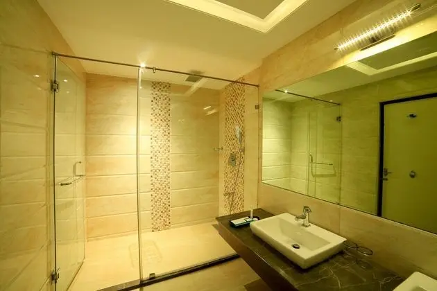 Luxury Süit, 1 Büyük (Queen) Boy Yatak, Veranda, Executive Katı