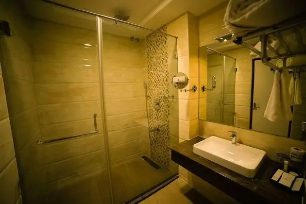 Luxury Süit, 1 Büyük (Queen) Boy Yatak, Veranda, Executive Katı