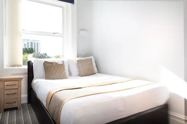 Basic Tek Büyük Yataklı Oda, Banyolu/Duşlu (Small)