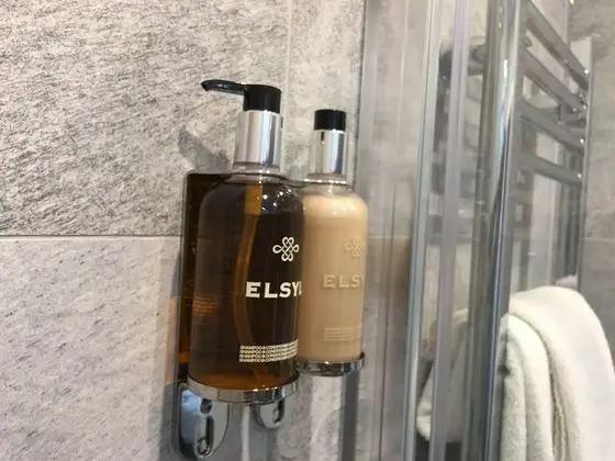 Üç Kişilik Oda, Banyolu/Duşlu (Family)