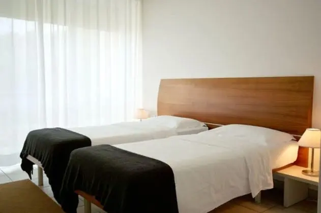 Standard Tek Büyük Yataklı Oda, Balkon, Deniz Manzaralı (frontal)