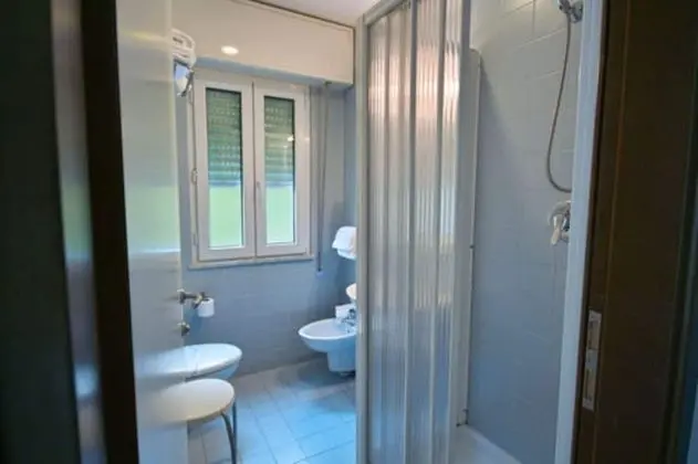 Standard Tek Büyük Yataklı Oda, Balkon, Deniz Manzaralı (frontal)