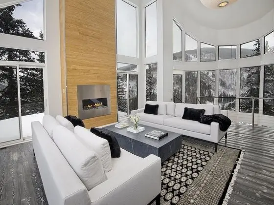 Ev (APRES Chalet)
