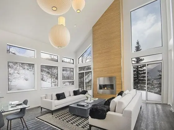 Ev (APRES Chalet)