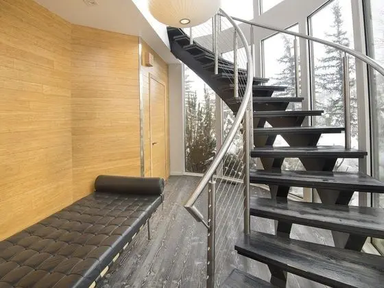 Ev (APRES Chalet)