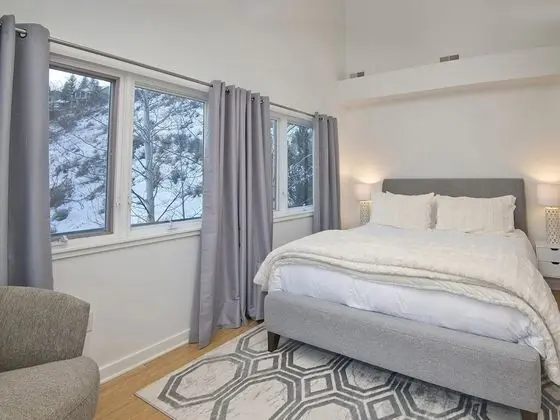 Ev (APRES Chalet)