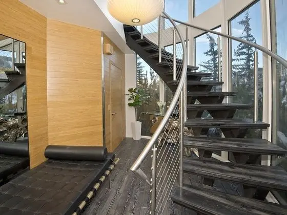 Ev (APRES Chalet)