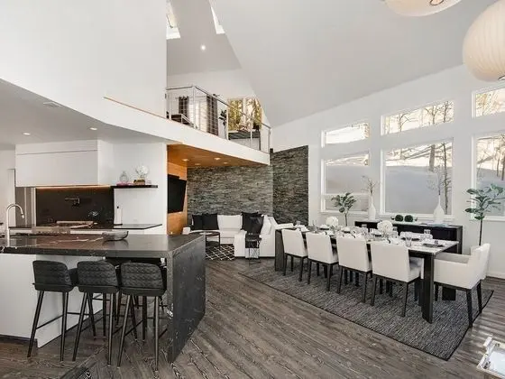 Ev (APRES Chalet)