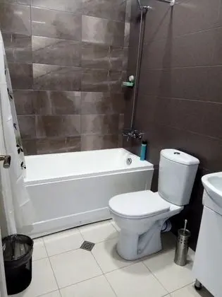 Standard Tek Büyük veya İki Ayrı Yataklı Oda, Ortak Banyo