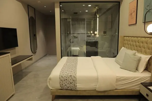 Deluxe Tek Büyük Yataklı Oda