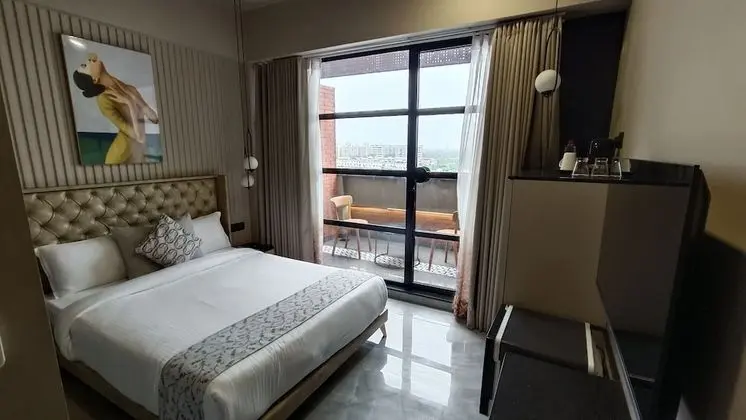Deluxe Tek Büyük Yataklı Oda