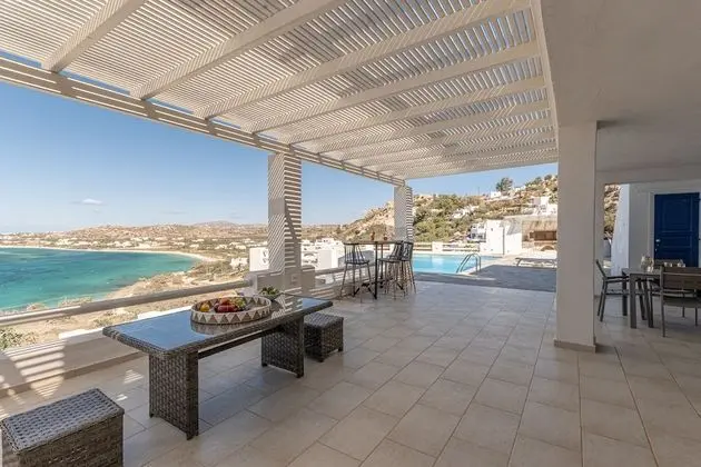 Villa, Deniz Manzaralı (Portara)