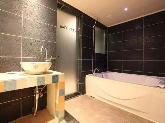 Premier Tek Büyük Yataklı Oda