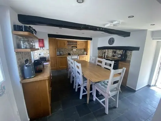 Luxury Kır Evi, Özel Banyo, Havuz Manzaralı (April Cottage)