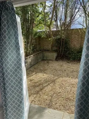 Luxury Kır Evi, Özel Banyo, Havuz Manzaralı (April Cottage)