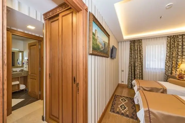 Connection Room