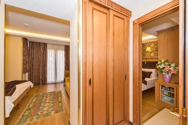 Connection Room