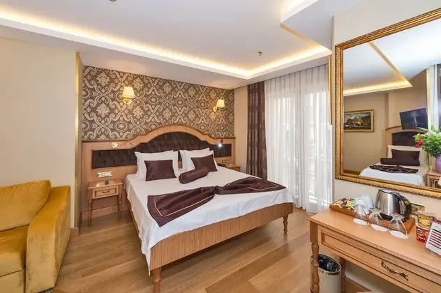 Standard Tek Büyük veya İki Ayrı Yataklı Oda